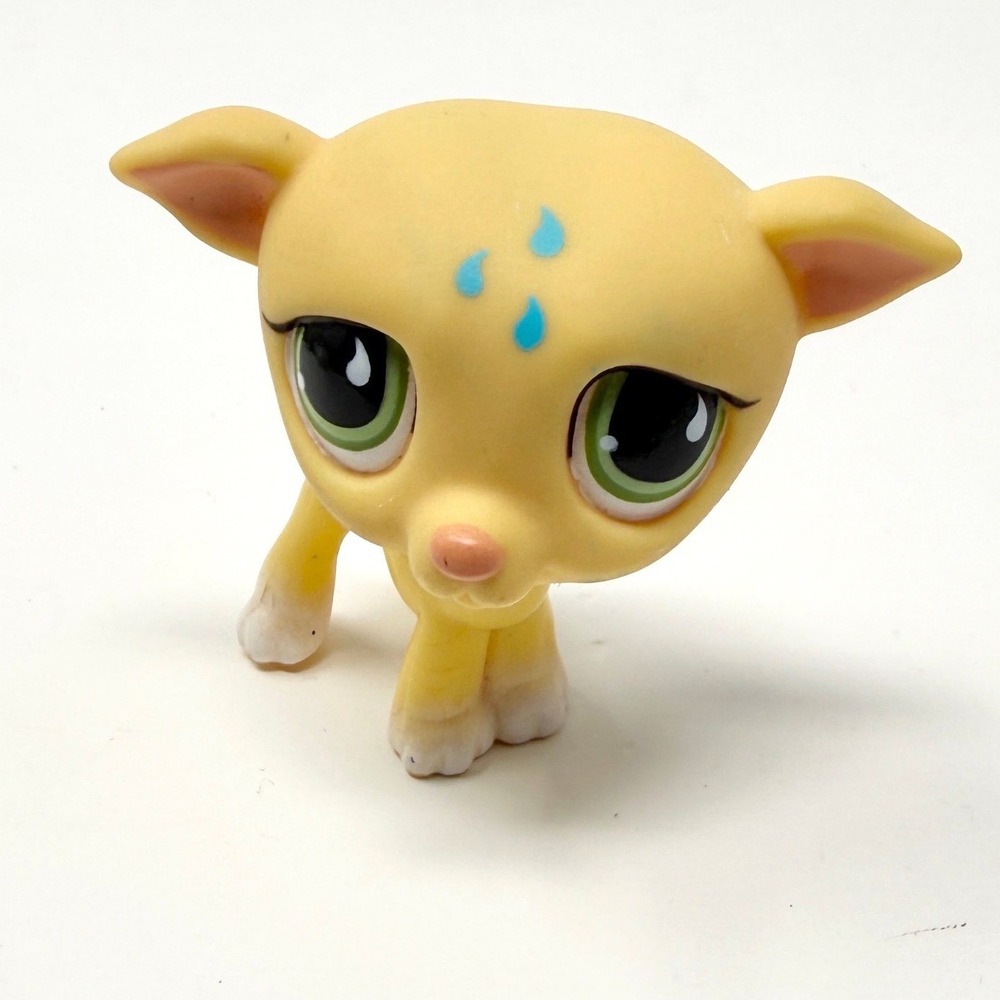 LPS Littlest Pet Shop #875 Yellow Greyhound Wippet Green Eyes‎
